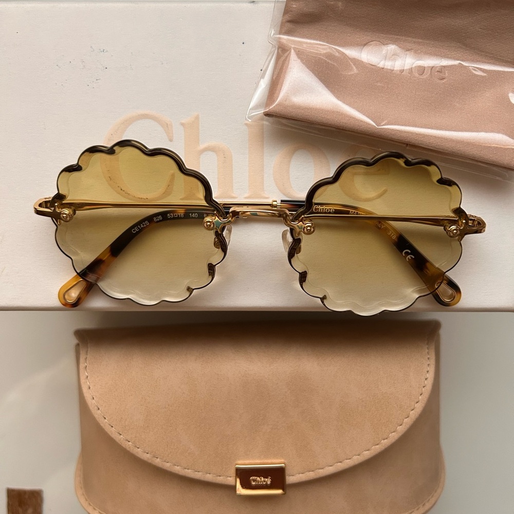 Chloe Round Scalloped Sunglasses brown gradient with gold 53 mm lens size